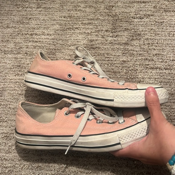 Pink Converse - Picture 3 of 7